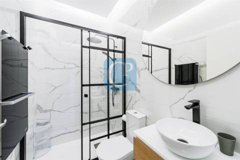 Apartamento T1kit novo em Campanhã, Porto