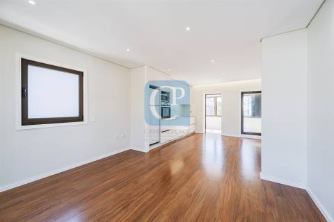 Andar Moradia T2+1 em Pedrouços, Maia