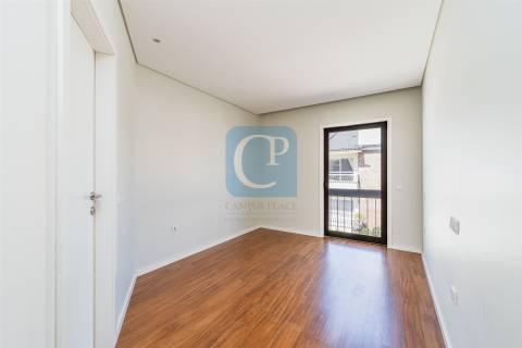 Andar Moradia T2+1 em Pedrouços, Maia