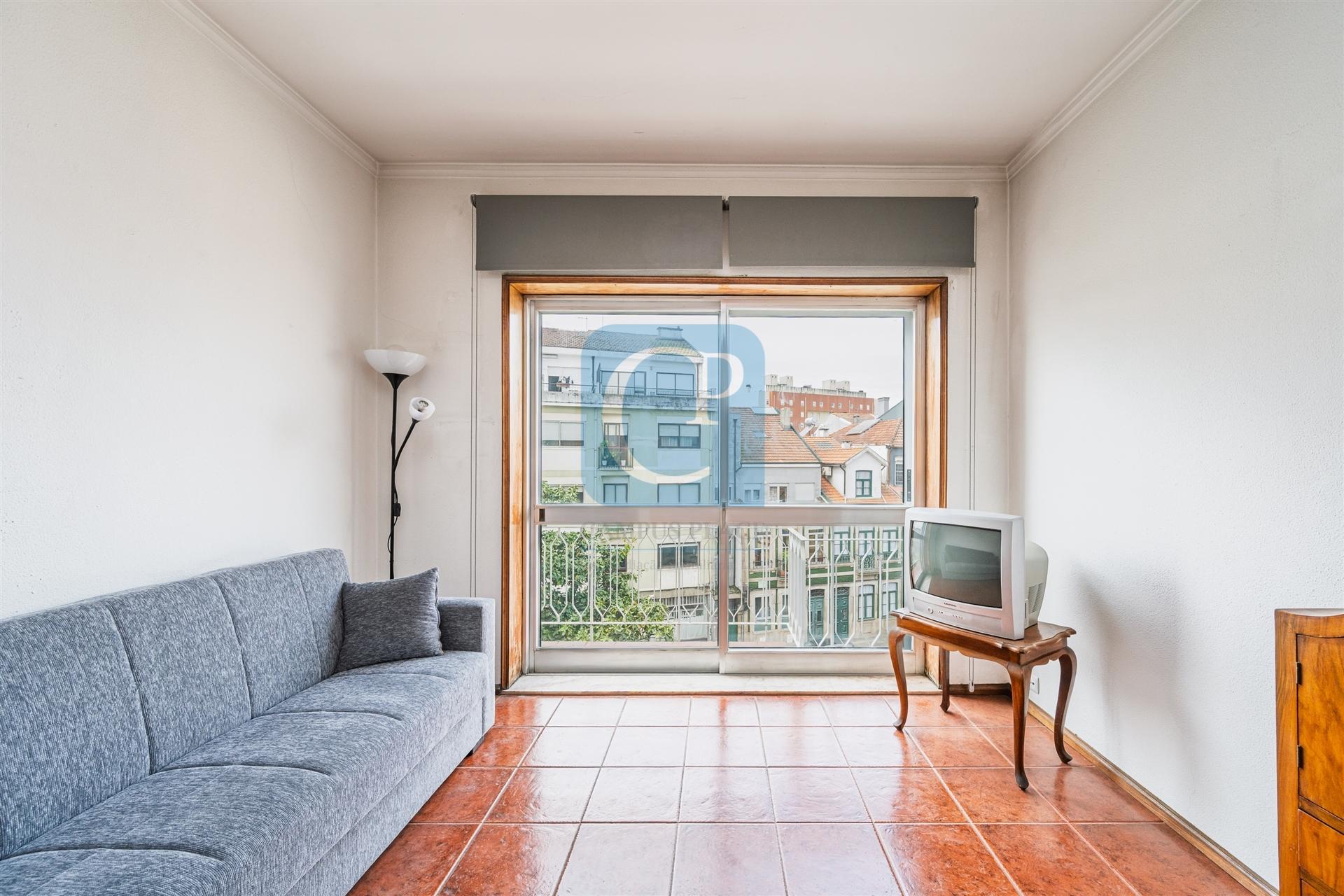 Apartamento T1 com varanda em Paranhos, Porto