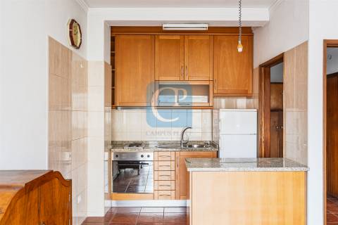 Apartamento T1 com varanda em Paranhos, Porto