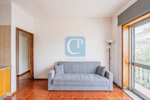 Apartamento T1 com varanda em Paranhos, Porto