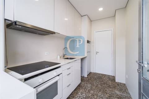Apartamento T2 em Pedrouços, próximo à Rotunda da Areosa, Pedrouços, Maia