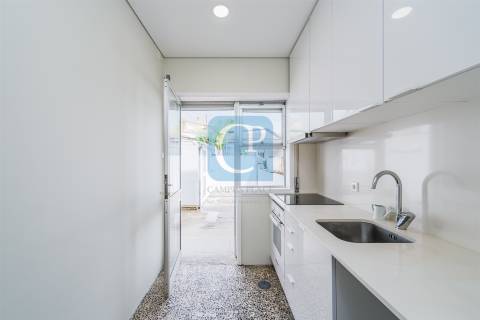 Apartamento T2 em Pedrouços, próximo à Rotunda da Areosa, Pedrouços, Maia