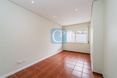 Apartamento T2 em Pedrouços, próximo à Rotunda da Areosa, Pedrouços, Maia