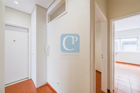 Apartamento T2 em Pedrouços, próximo à Rotunda da Areosa, Pedrouços, Maia