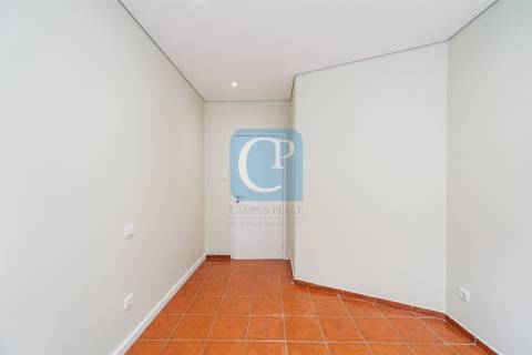 Apartamento T2 em Pedrouços, próximo à Rotunda da Areosa, Pedrouços, Maia