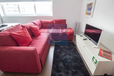 Apartamento T1kit, junto à Avenida da Boavista