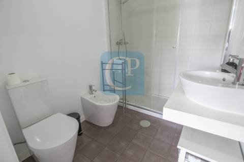 Apartamento T1kit, junto à Avenida da Boavista