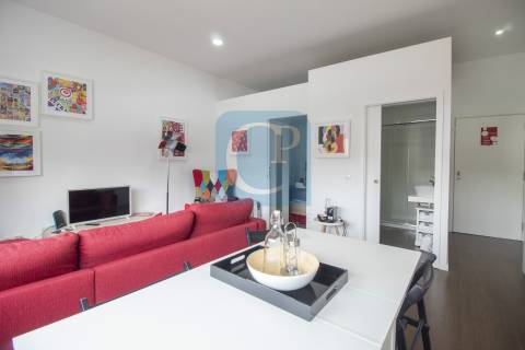 Apartamento T1kit, junto à Avenida da Boavista