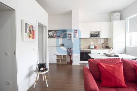 Apartamento T1kit, junto à Avenida da Boavista