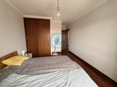 Apartamento T2 luminoso com garagem na Boavista, Porto