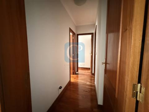 Apartamento T2 luminoso com garagem na Boavista, Porto