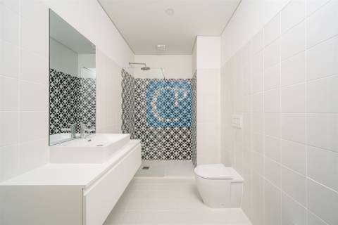 Apartamento T0, mobilado e equipado, ao Hospital São João
