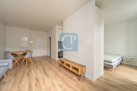 Apartamento T0, mobilado e equipado, ao Hospital São João