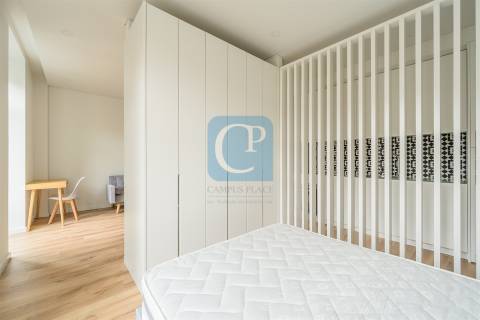 Apartamento T0, mobilado e equipado, ao Hospital São João