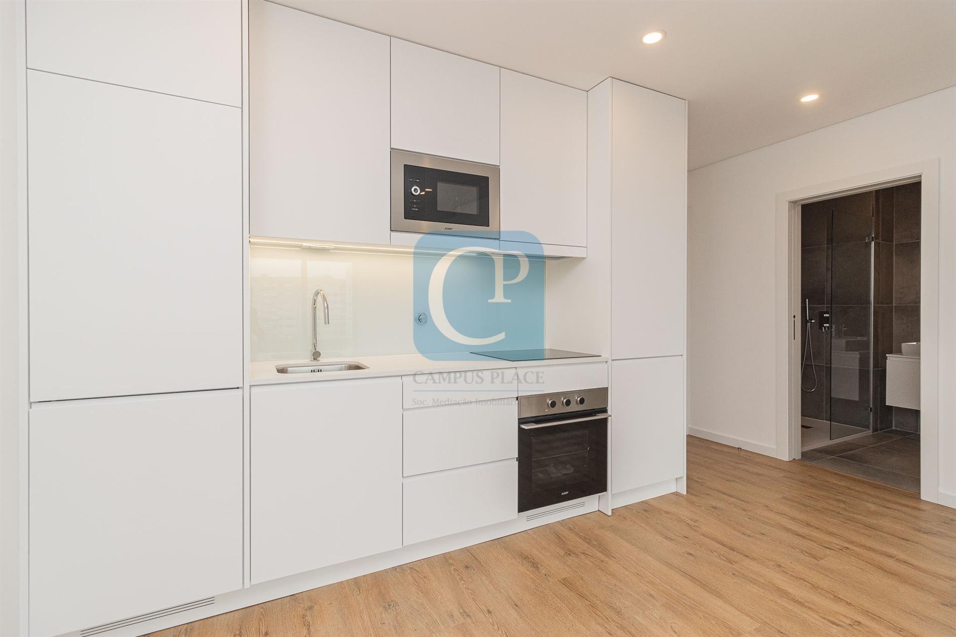 Apartamento T1 com garagem no Agra Campus 1, Pedrouços, Maia