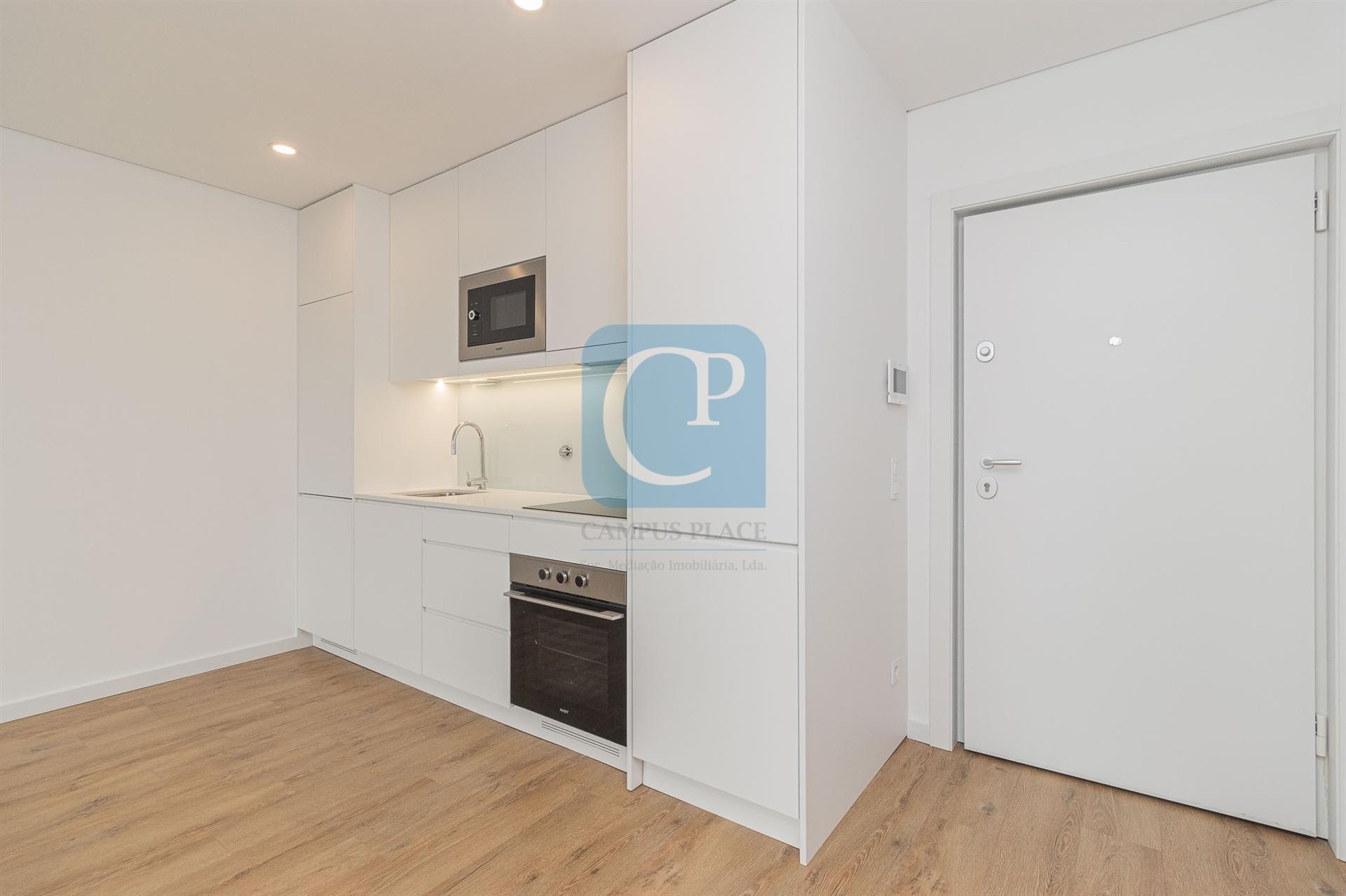 Apartamento T1 com garagem no Agra Campus 1, Pedrouços, Maia