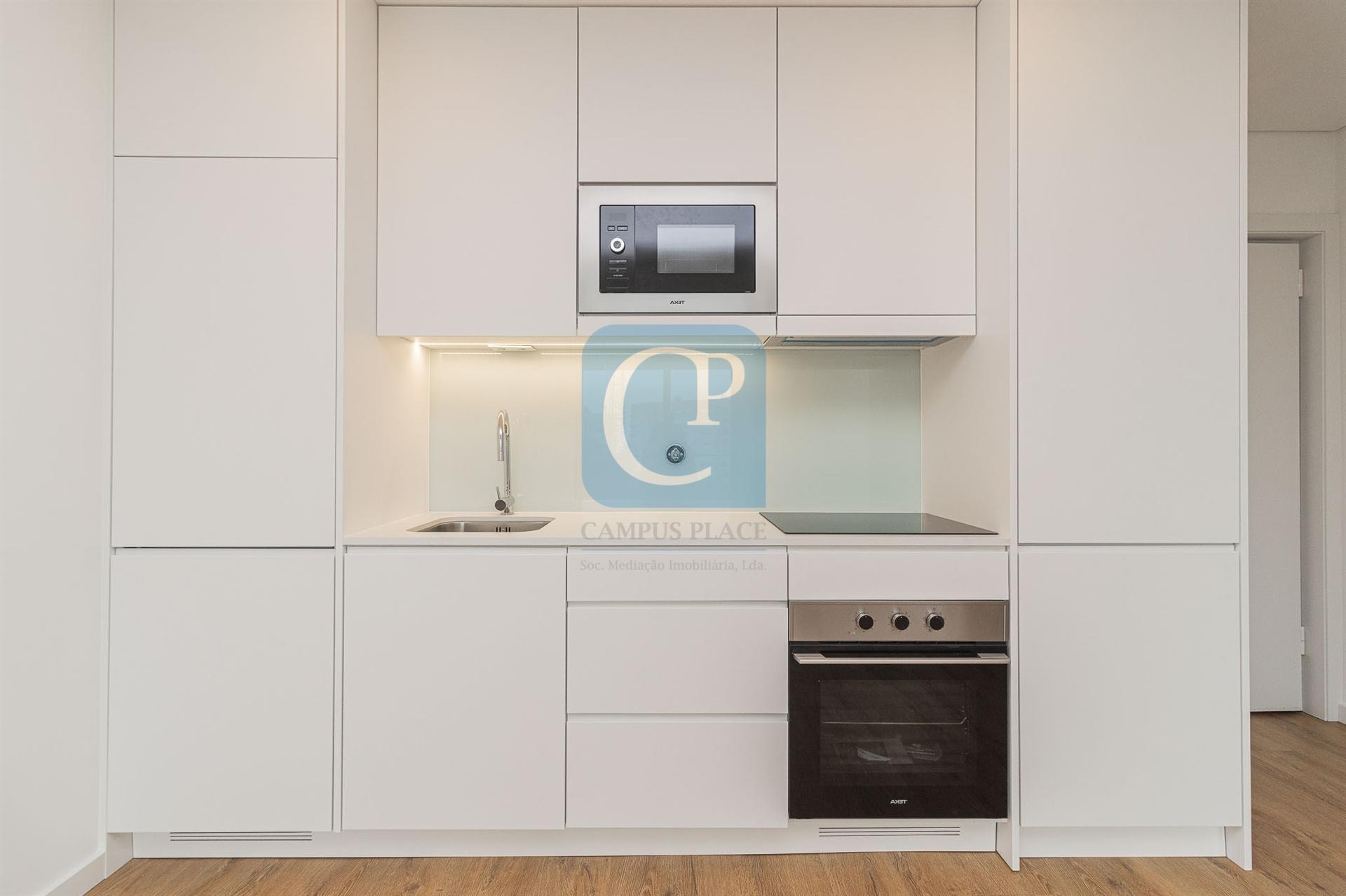 Apartamento T1 com garagem no Agra Campus 1, Pedrouços, Maia