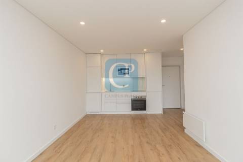 Apartamento T1 com garagem no Agra Campus 1, Pedrouços, Maia