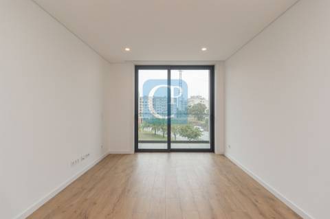 Apartamento T1 com garagem no Agra Campus 1, Pedrouços, Maia