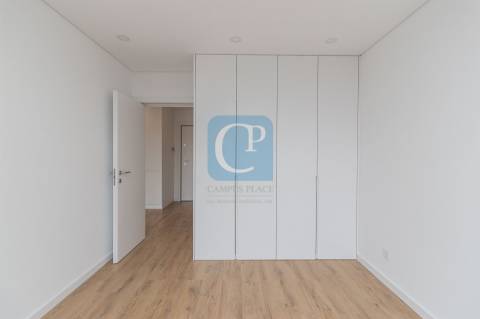 Apartamento T1 com garagem no Agra Campus 1, Pedrouços, Maia