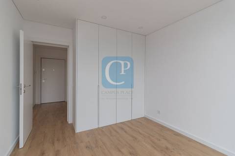 Apartamento T1 com garagem no Agra Campus 1, Pedrouços, Maia