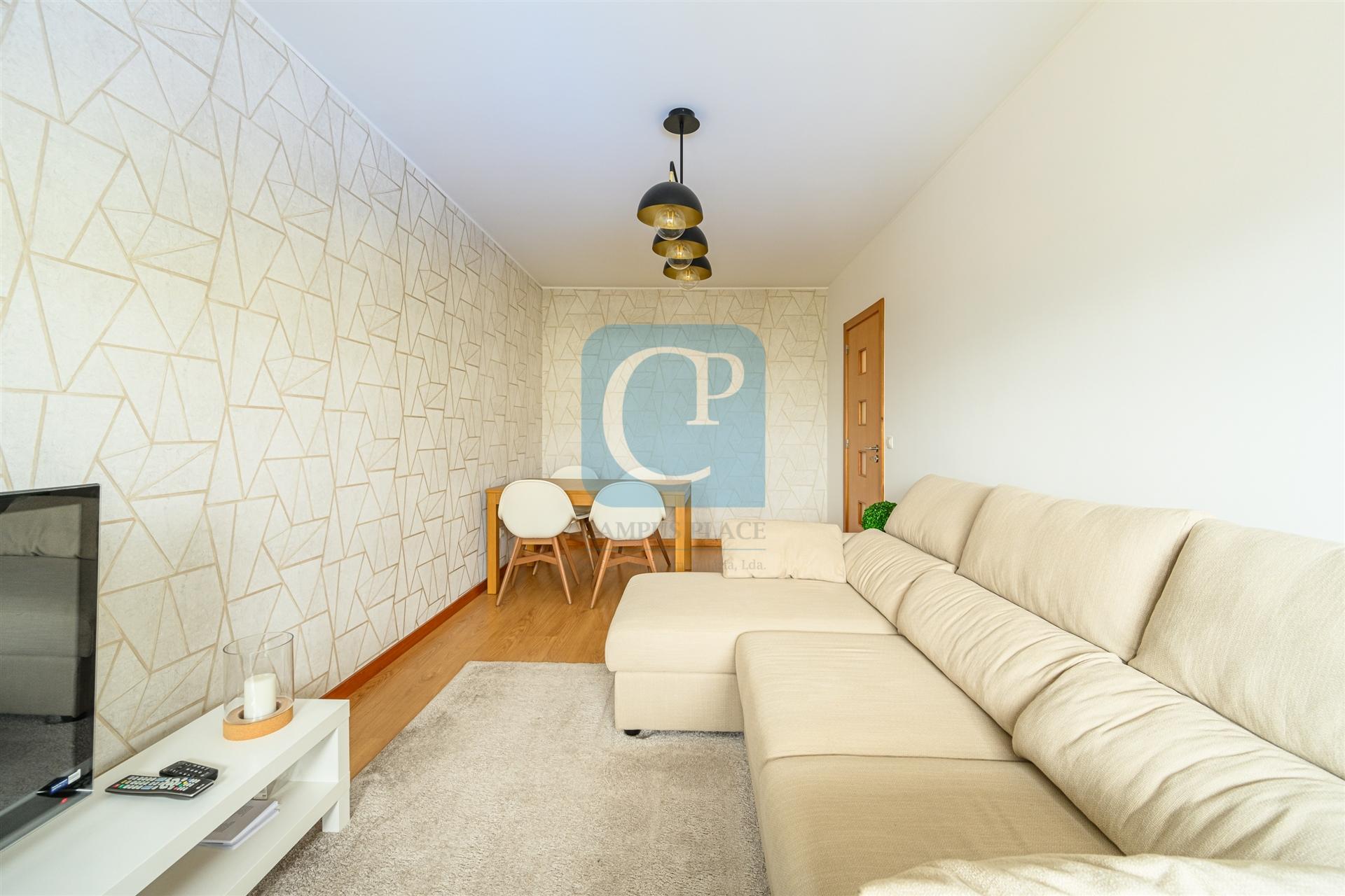 Apartamento T1 junto à Faculdade de Engenharia