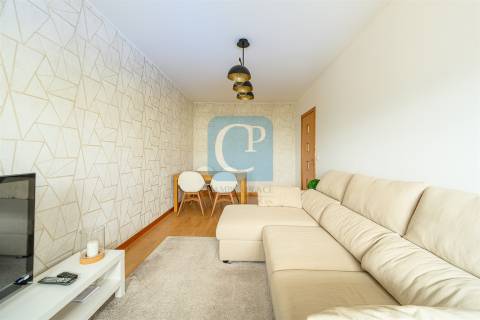 Apartamento T1 junto à Faculdade de Engenharia
