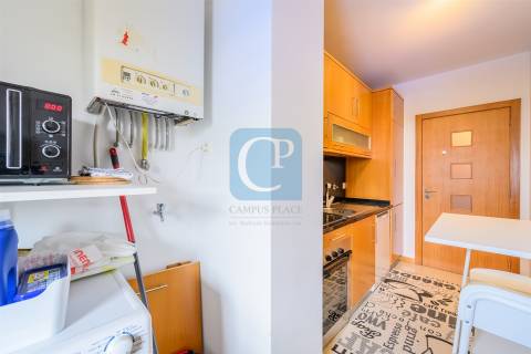 Apartamento T1 junto à Faculdade de Engenharia