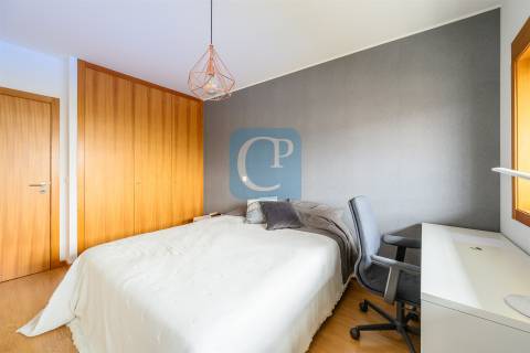 Apartamento T1 junto à Faculdade de Engenharia
