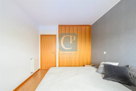 Apartamento T1 junto à Faculdade de Engenharia