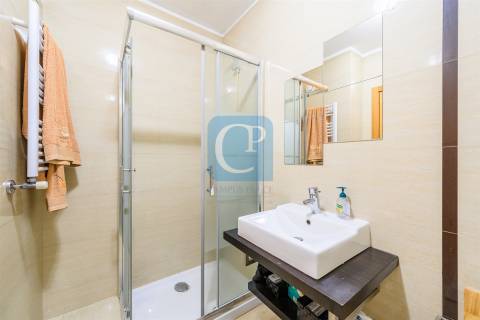 Apartamento T1 junto à Faculdade de Engenharia