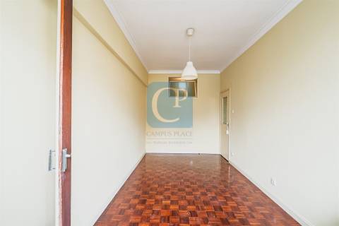Apartamento T2+1 em Santo Ildefonso, Porto