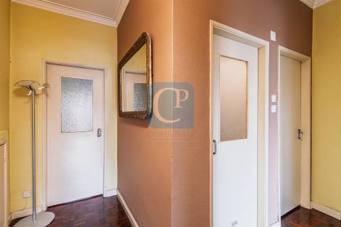 Apartamento T2+1 em Santo Ildefonso, Porto
