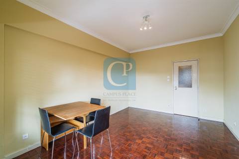 Apartamento T2+1 em Santo Ildefonso, Porto