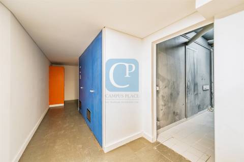 Loja para Comércio ou Serviços na Baixa do Porto