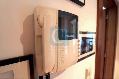 Apartamento T1 com vistas para o Rio Douro em Lordelo do Ouro