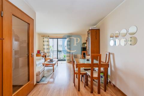 Apartamento T1 equipado, em Lordelo do Ouro