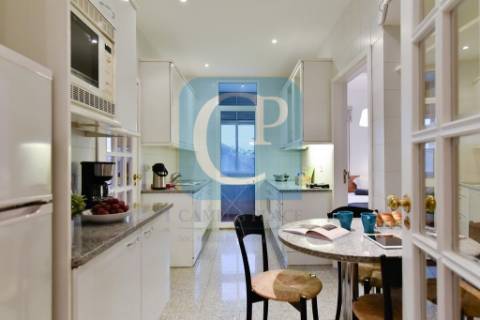 Apartamento T4 equipado e mobilado em Ramalde