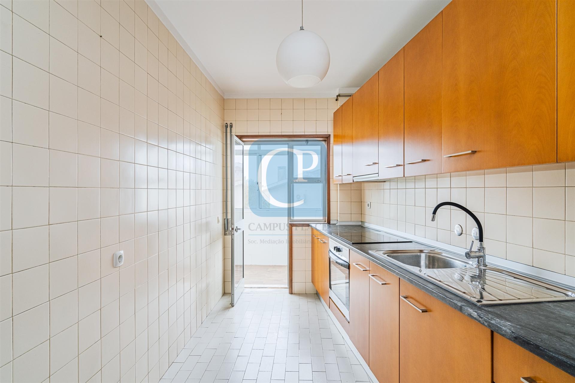Apartamento T2+1 no Pólo Univertário Asprela e a 10 min ao Metro S.João.