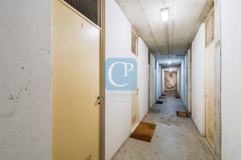 Apartamento T2 mobilado em condomínio fechado, Ramalde, Porto