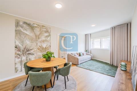 Apartamento T2 mobilado em condomínio fechado, Ramalde, Porto