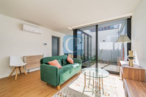 Apartamento T1 junto ao Hospital S. João