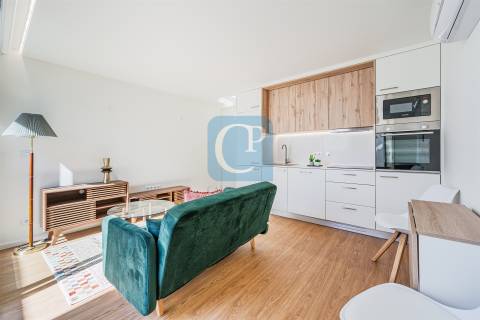 Apartamento T1 junto ao Hospital S. João
