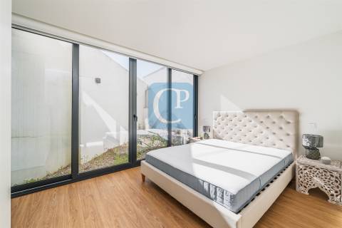 Apartamento T1 junto ao Hospital S. João