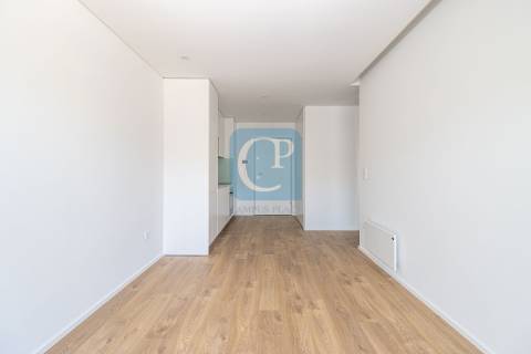 Apartamento T1Kit, novo,  no Parque dos Sobreiros, Paranhos