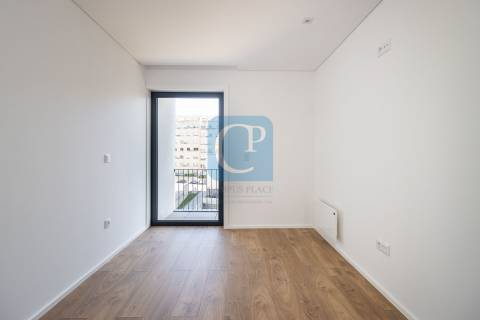 Apartamento T1Kit, novo,  no Parque dos Sobreiros, Paranhos