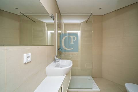 Apartamento T3 com varanda em Pedrouços, Maia