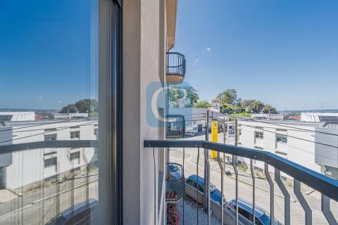Apartamento T3 com varanda em Pedrouços, Maia